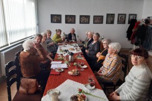 Uroczyste spotkanie dla członkiń Klubu 50+ z okazji Święta Kobie