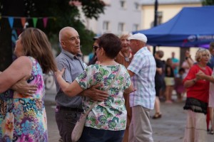 RETRO POTAŃCÓWKA POD CHMURKĄ