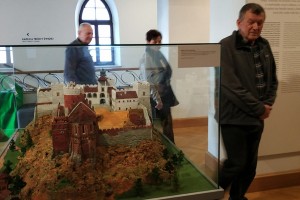 Wycieczka studentów Lubelskiego Uniwersytetu Trzeciego Wieku Filia w Łęcznej do Muzeum Narodowego w Lublinie