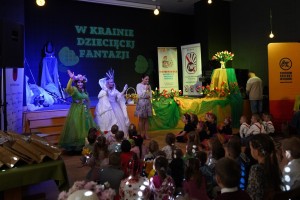 PRZEGLĄD POEZJI W KRAINIE DZIECIĘCEJ FANTAZJI