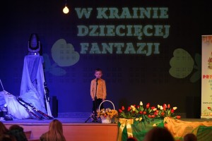 PRZEGLĄD POEZJI W KRAINIE DZIECIĘCEJ FANTAZJI
