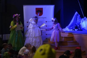 PRZEGLĄD POEZJI W KRAINIE DZIECIĘCEJ FANTAZJI