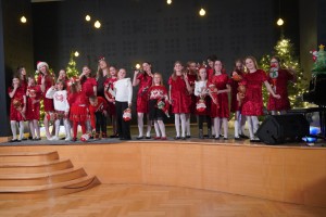 KONCERT ŚWIĄTECZNY