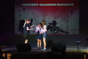 ZAKOŃCZENIE ROKU ARTYSTYCZNEGO DZIECI UCZĘSZCZAJĄCYCH NA ZAJĘCIA WOKALNE, FORTEPIANOWE ORAZ DZIKIEJ AKADEMII MUSICALU 