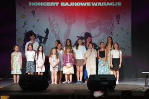 ZAKOŃCZENIE ROKU ARTYSTYCZNEGO DZIECI UCZĘSZCZAJĄCYCH NA ZAJĘCIA WOKALNE, FORTEPIANOWE ORAZ DZIKIEJ AKADEMII MUSICALU 