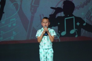 ZAKOŃCZENIE ROKU ARTYSTYCZNEGO DZIECI UCZĘSZCZAJĄCYCH NA ZAJĘCIA WOKALNE, FORTEPIANOWE ORAZ DZIKIEJ AKADEMII MUSICALU 