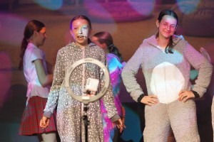 ZAKOŃCZENIE ROKU ARTYSTYCZNEGO DZIECI UCZĘSZCZAJĄCYCH NA ZAJĘCIA WOKALNE, FORTEPIANOWE ORAZ DZIKIEJ AKADEMII MUSICALU 