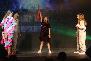 ZAKOŃCZENIE ROKU ARTYSTYCZNEGO DZIECI UCZĘSZCZAJĄCYCH NA ZAJĘCIA WOKALNE, FORTEPIANOWE ORAZ DZIKIEJ AKADEMII MUSICALU 